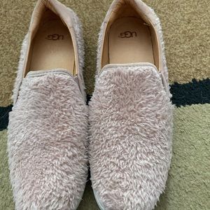 Fuzzy slip on